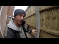 How to install a closeboard fence