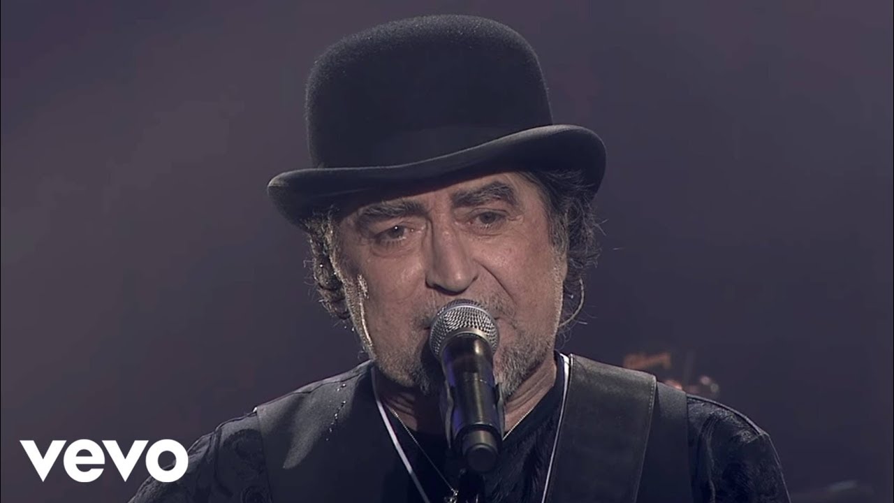Joaquín Sabina - Cerrado por Derribo (Directo)