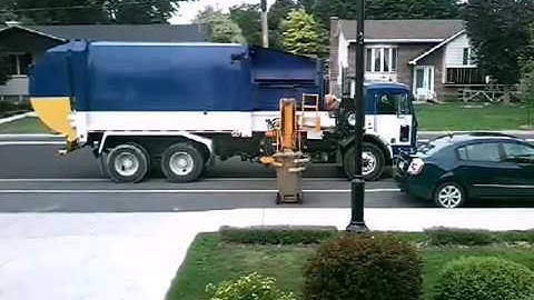 4 compost truck    Vidéos 13 (garbage truck saison 1 )