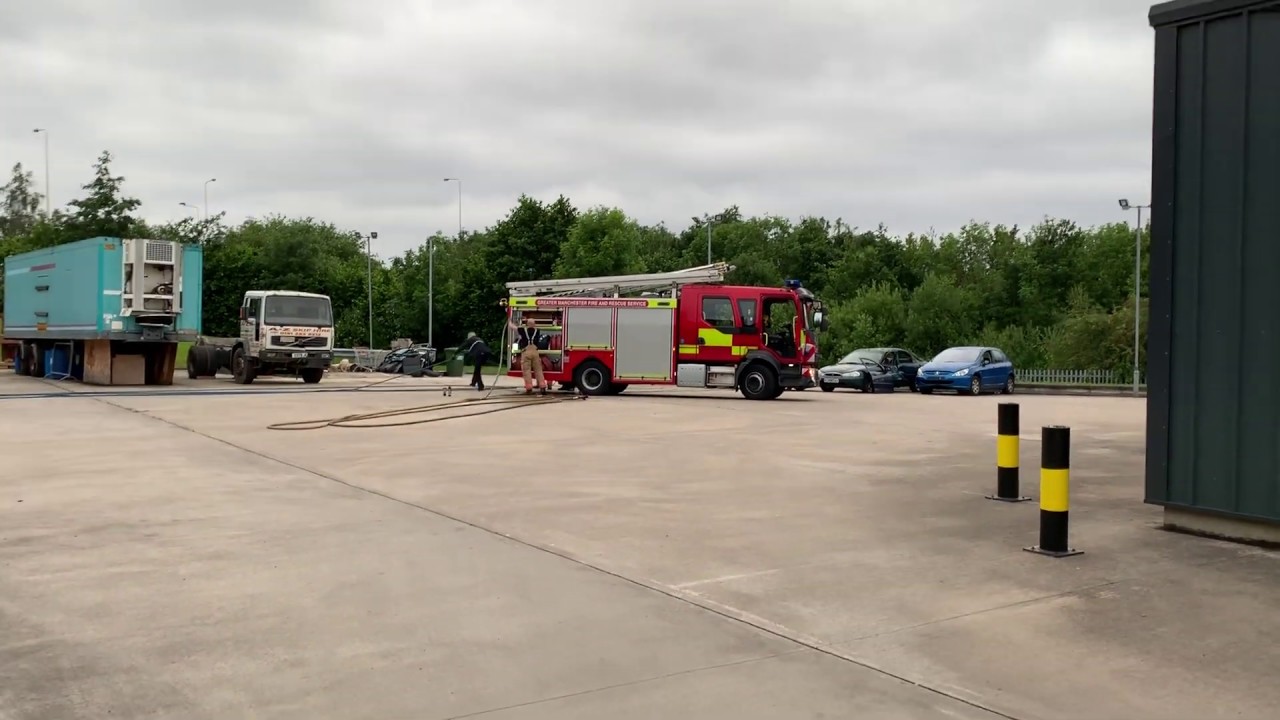 *Shout Whilst Doing Checks* Ashton’s Pump Turnout Greater Manchester Fire And Rescue Service