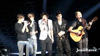 One Direction singing Grenade - Harry acting crazy! (HD)