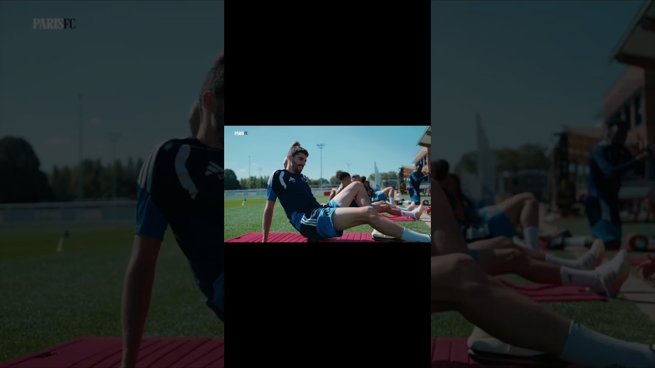 Pierre Lees-Melou se prend pour un prépa physique 🤣 #PierreLeesMelou  #parisfc #ligue1
