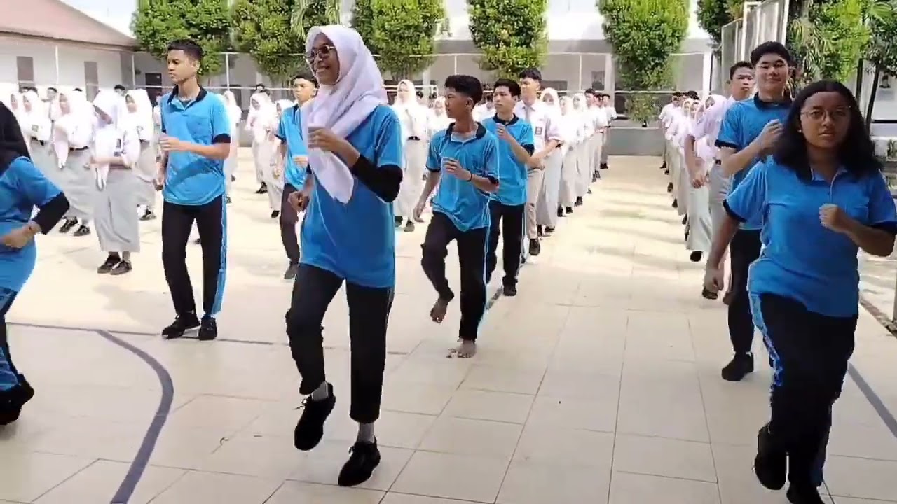 Senam Anak Indonesia Hebat