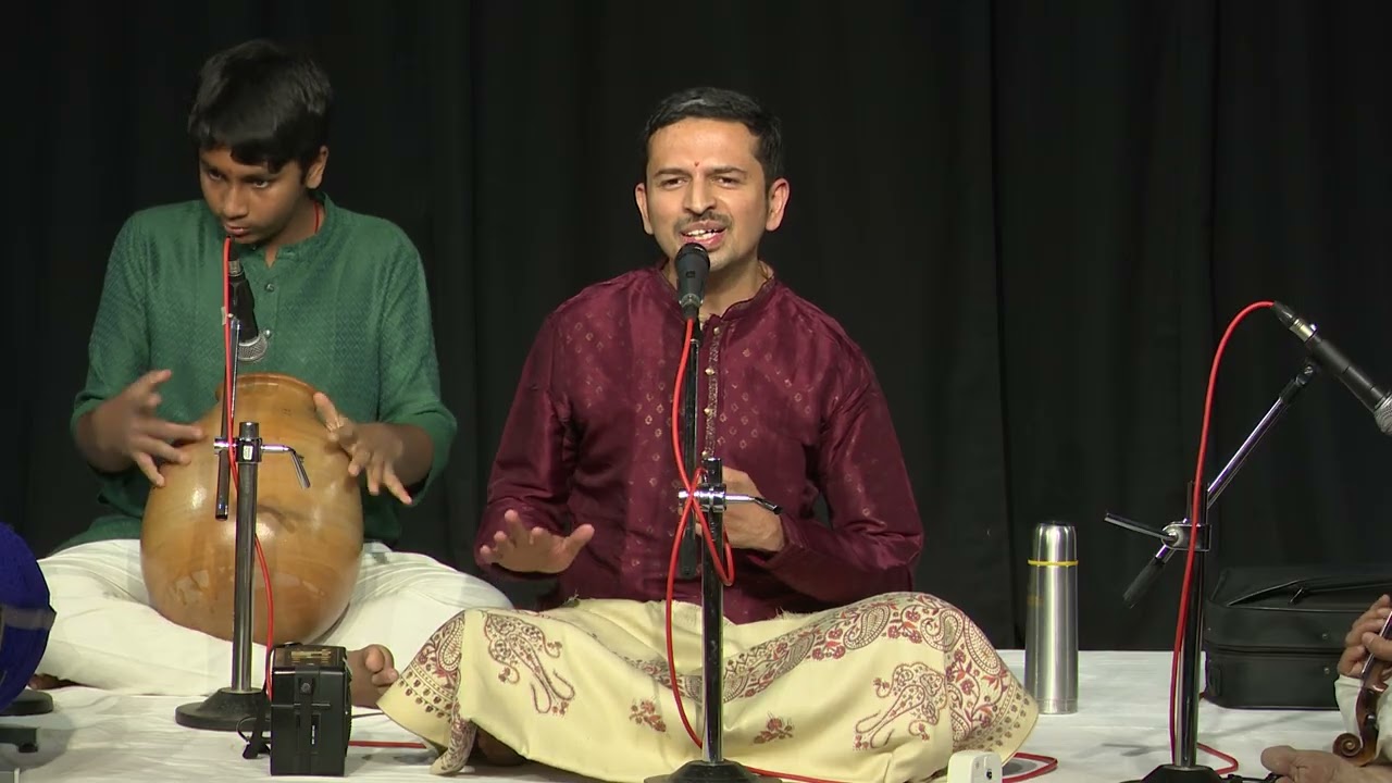 2. Nive Rakshakudani Varna - Kathanakuthuhala Raga - Mysore Vasudevacharya