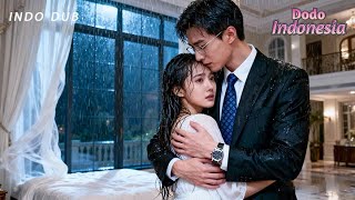 Dipaksa tinggal dengan kakak CEO 30 tahun, cinta tak terduga pun muncul!