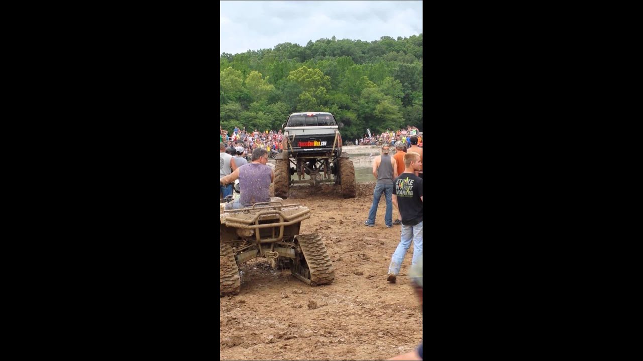 Midwest Log Mafia @ Trucks Gone Wild 2014