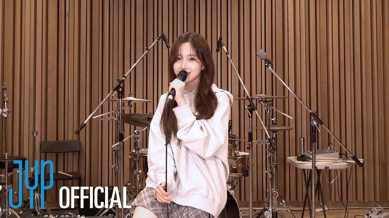 [JYPn] HAEWON | My Universe Cover | Guerrilla Live🎤