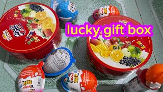 Unboxing the egg-shaped gift box