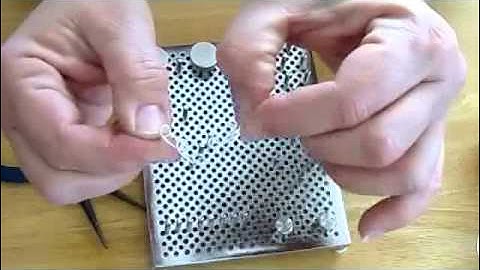 How to Use a Wire Jig for Jewelry Making