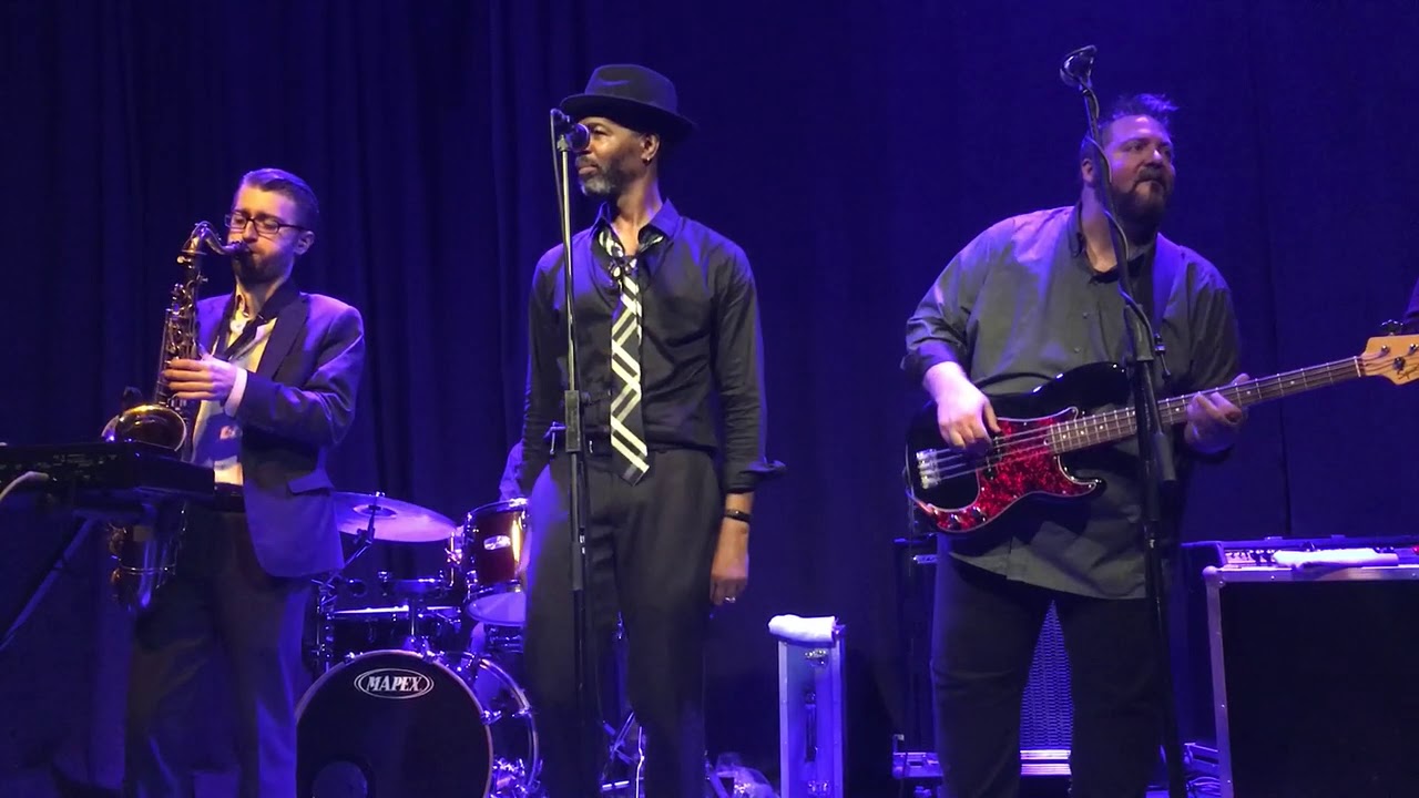 Gervis  MYLES  -  TWEED