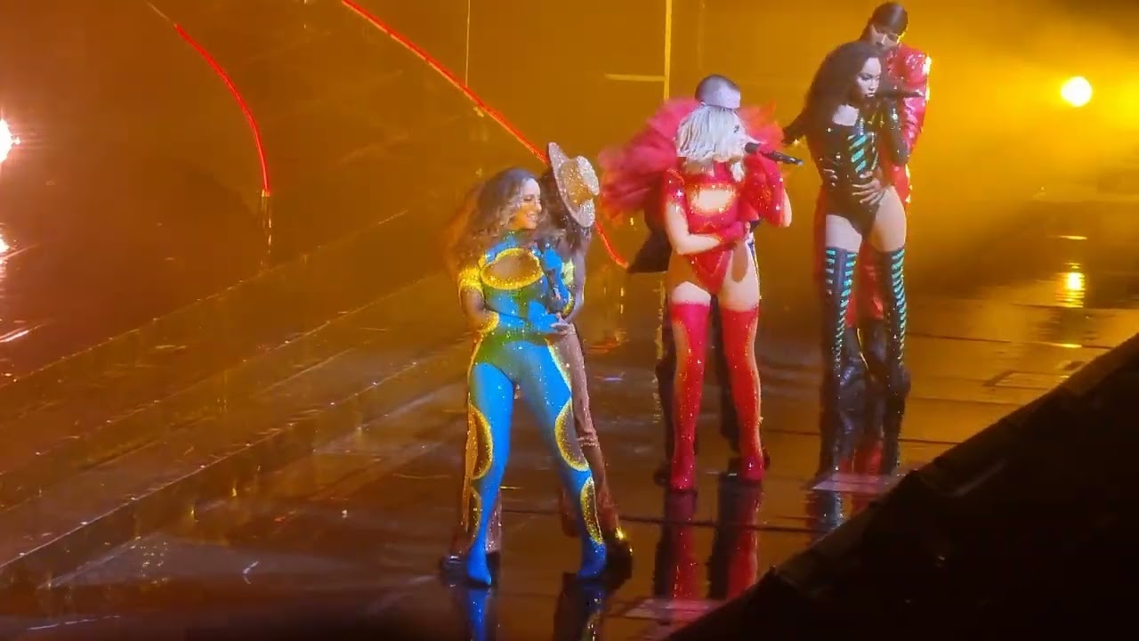 Little Mix - Reggaetón Lento - Confetti Tour - Leeds - April 30th 2022