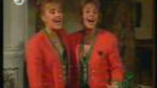 Gitti & Erika - Rosamunde Medley chords