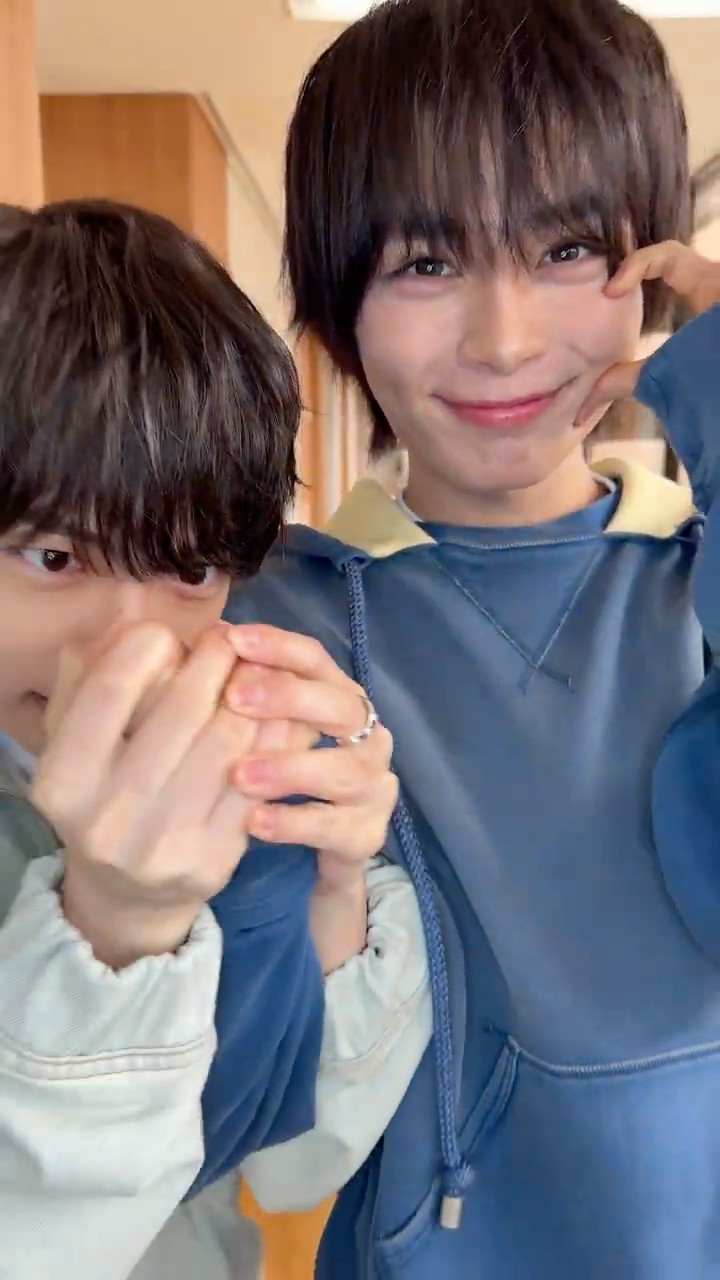 Naniwa Danshi - YouTube