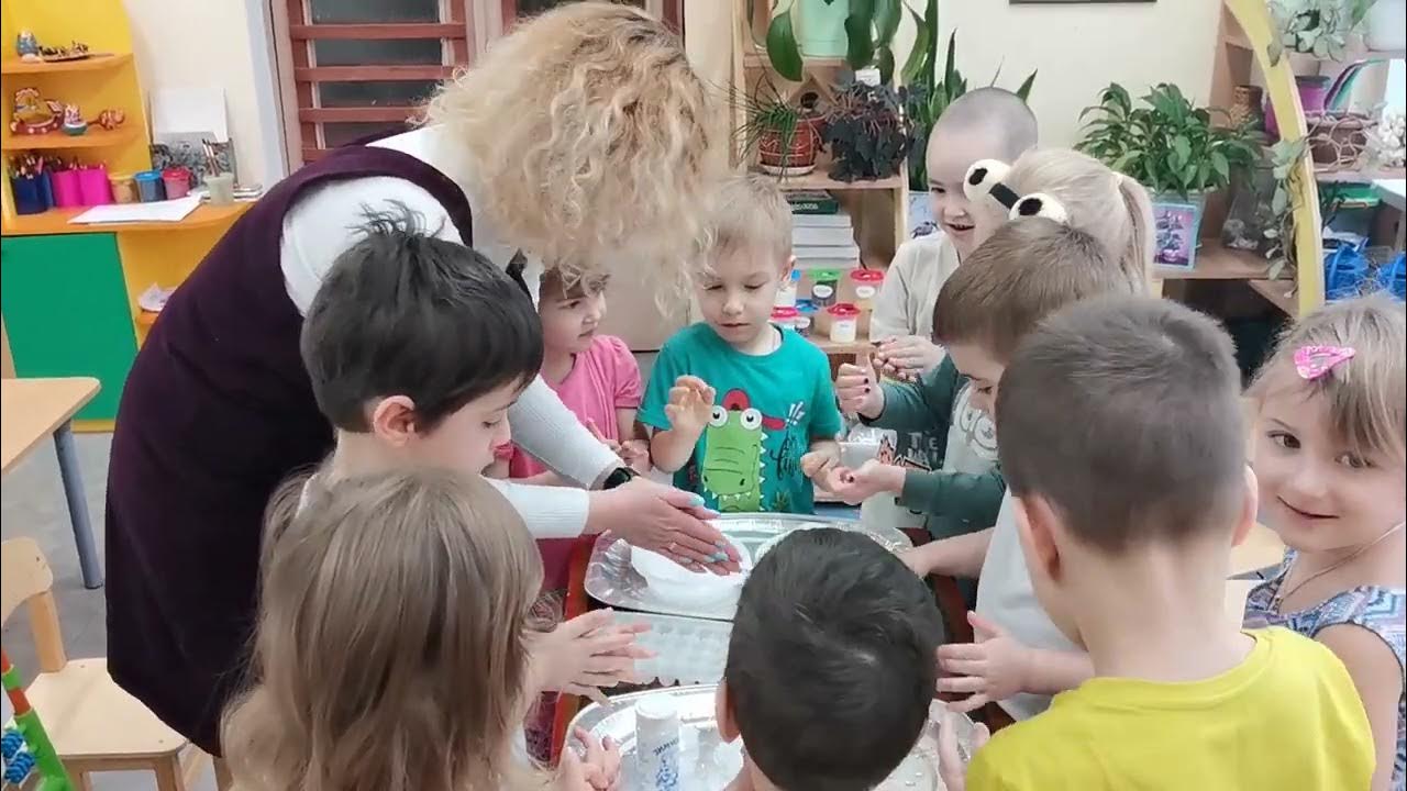 Наблюдение зимой для детей детского сада. Прогулка в детском саду зимой. Картотека прогулок в старшей группе. Карточки для прогулок средняя группа. Трудовая деятельность детей.