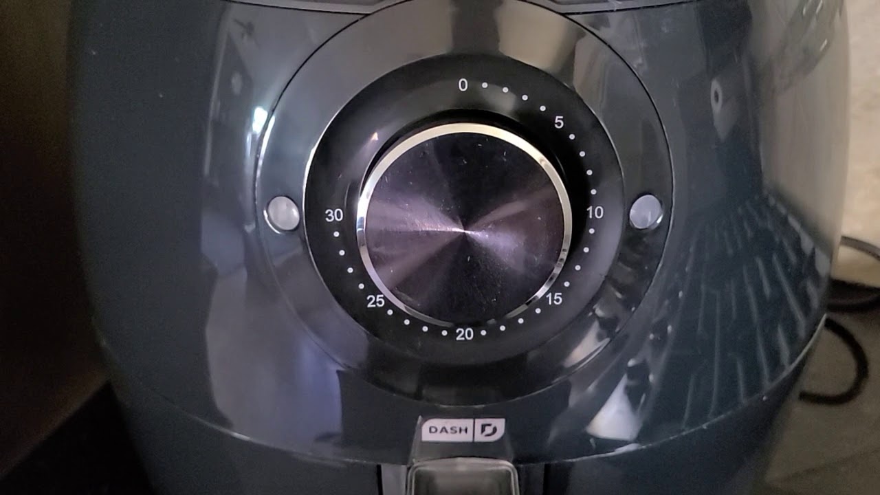 Housz: Review tips and tricks for Dash Family Size 6 quart air fryer 2020 from Amazon.