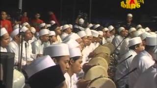 HABIB SYEKH MELANTUNKAN SHOLAWAT AHLAN WASAHLAN BINNABI