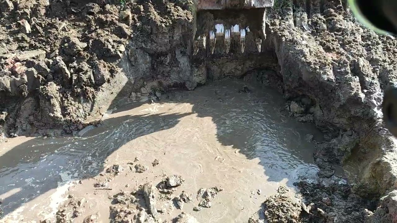 Muita água na trincheira..