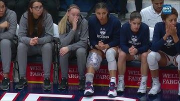 Azzi Fudd RE-INJURES Knee In Win, Gives Mom & Dad Thumbs Up | #4 UConn Huskies Women