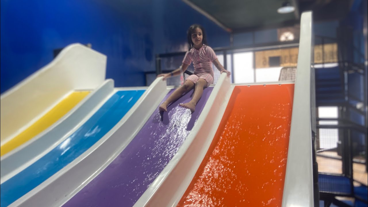 مقالب حمام سباحه حور وحوراء طاحت من زحلاقيه حور😭