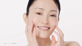 山本彩、ハリのある美肌を披露　純白の衣装に身を包み登場　ドクターシーラボ新TVCM『薬用エンリッチリンクルリペア 全顔美肌篇』