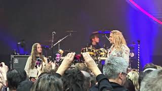 Riffit feat. Olli Herman - Jump - Live 21.4.2025