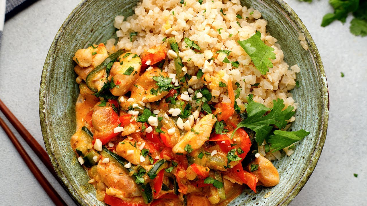 Keto Thai Chicken Curry [with Coconut Cauli Rice] - YouTube