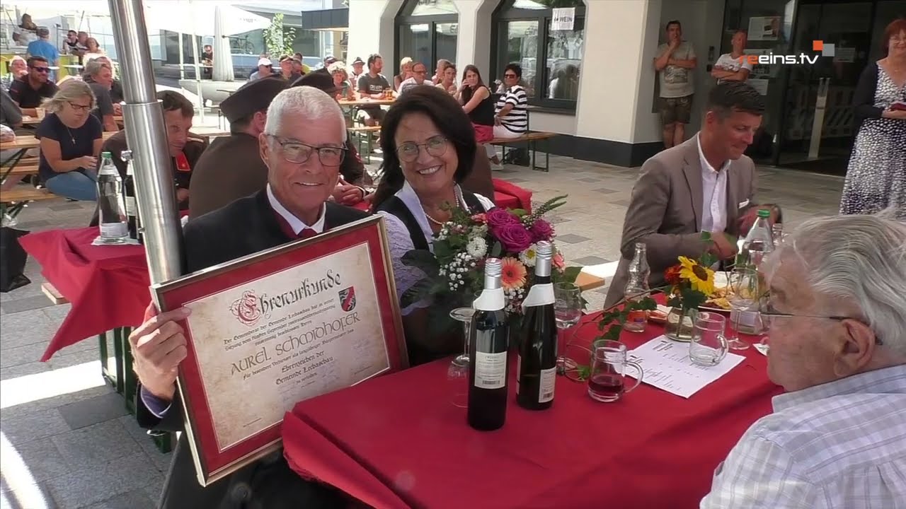 Einweihung des neuen Dorfplatzes in Lechaschau