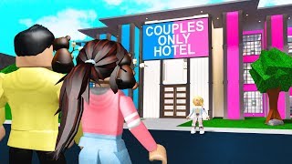 This Hotel Was COUPLES ONLY.. OWNER Wants Us To BREAK UP! (Roblox Bloxburg)