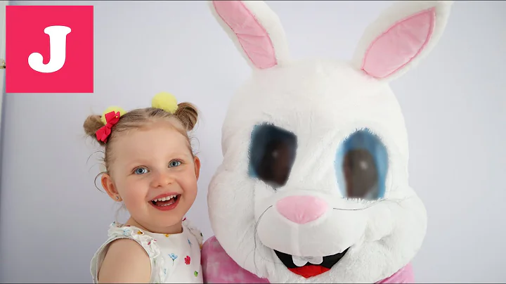 Julia pretend play Easter Surprise Egg Hunt & Open...