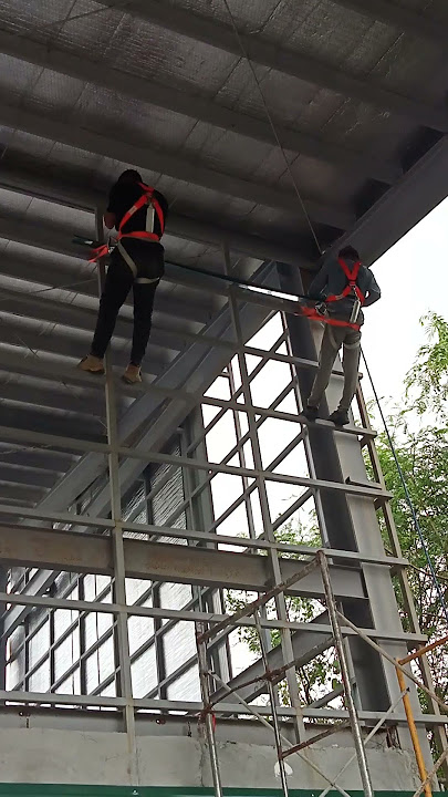 Download lagu How to install of metal panel in the siding area?