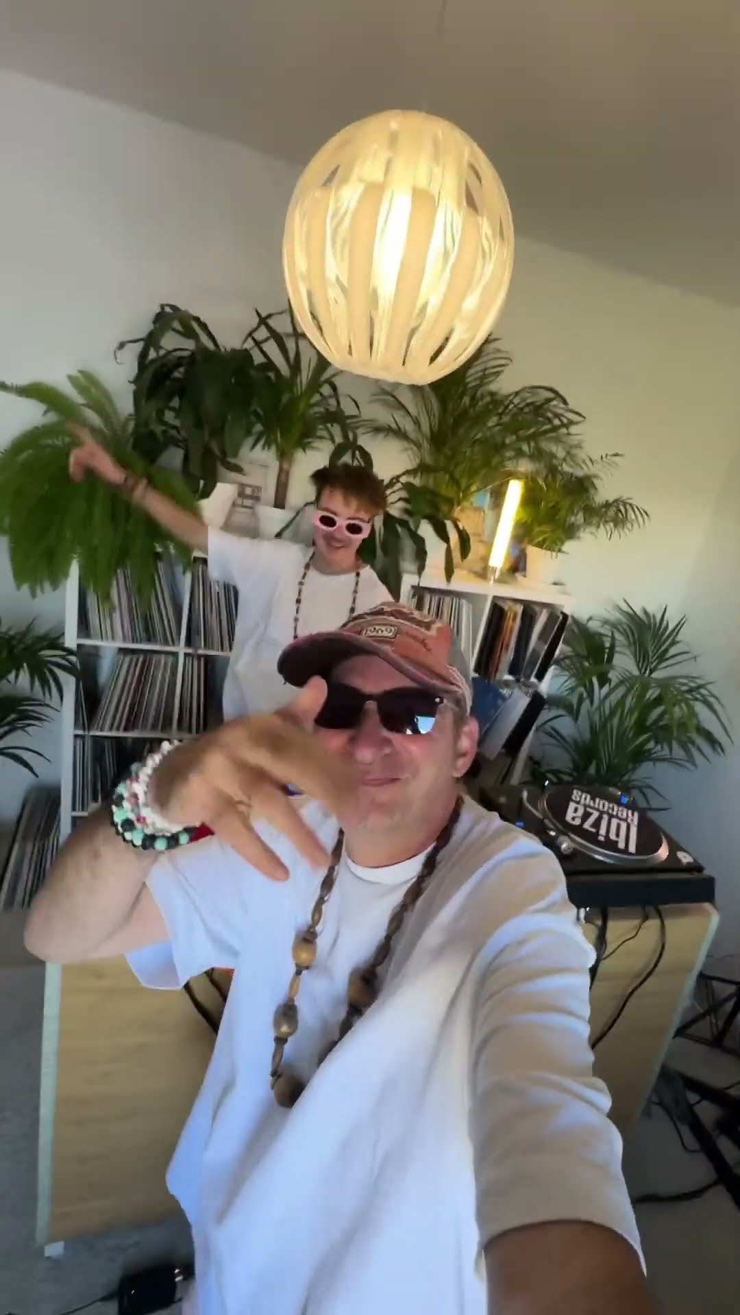 Faul \u0026 Wad Ad vs Pnau - Changes (2013) ?