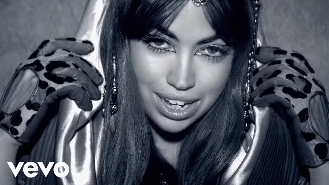 Aura Dione - Geronimo (Official Music Video) akkorde