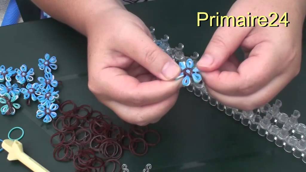 Bracelet et bague élastique avec fleur 