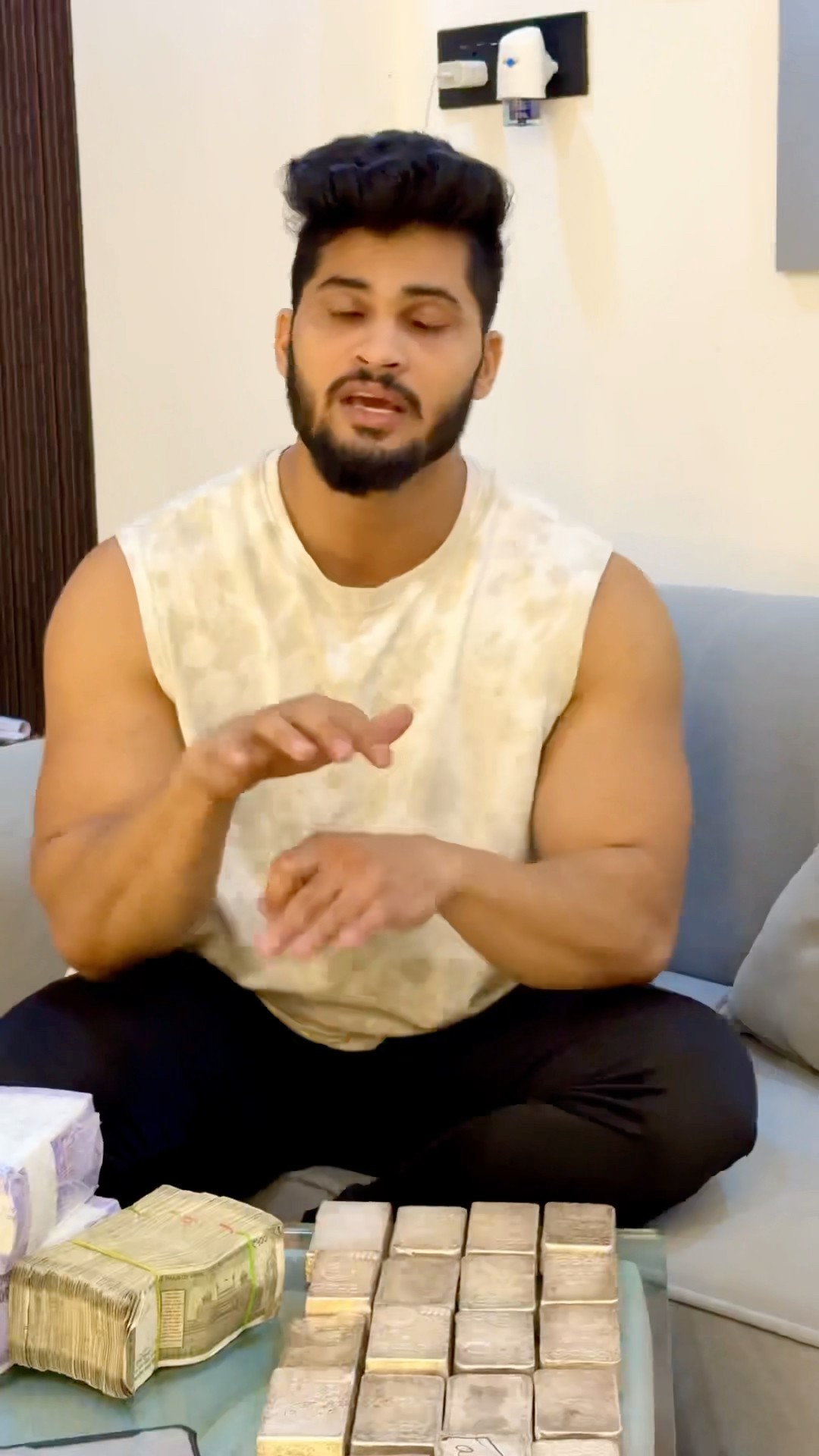 Issliye bolta hu paisa kamao #pawansahu #motivation #hairstyle #bodybuildinglife