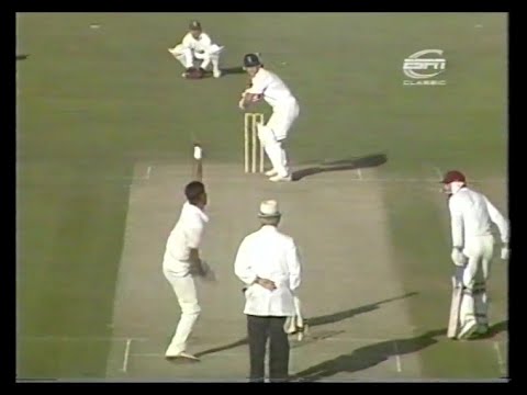 HAMPSHIRE v SURREY NATWEST TROPHY FINAL LORD'S SEPTEMBER 7 1991 ROBIN SMITH GRAHAM THORPE