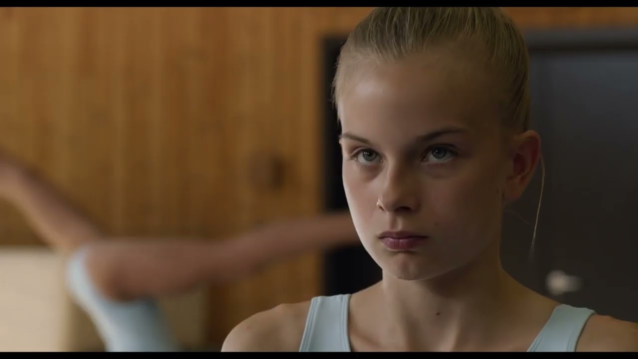 HATCHING – LA FORMA DEL MALE (2022) Italian Trailer - Horror Movie