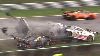 A special episode of crashes and fails entirely dedicated to the 2018
ferrari finali mondiali at monza. lots crashes,spins collisions in
this four days.