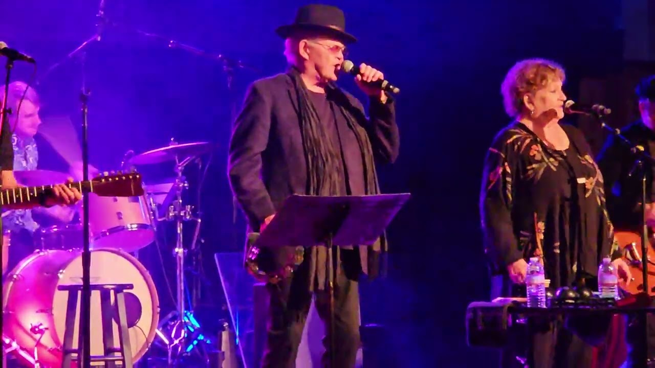 Micky Dolenz (The Monkees) - Full Set - Encore - LIVE - YouTube