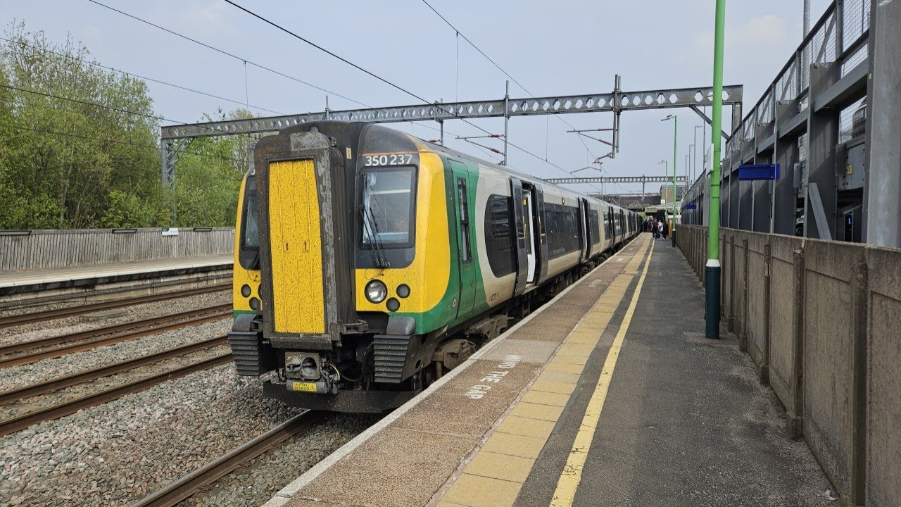 Trains at Milton Keynes Central, Wolverton, Rugby, Nuneaton and Tamworth 26/04/2025