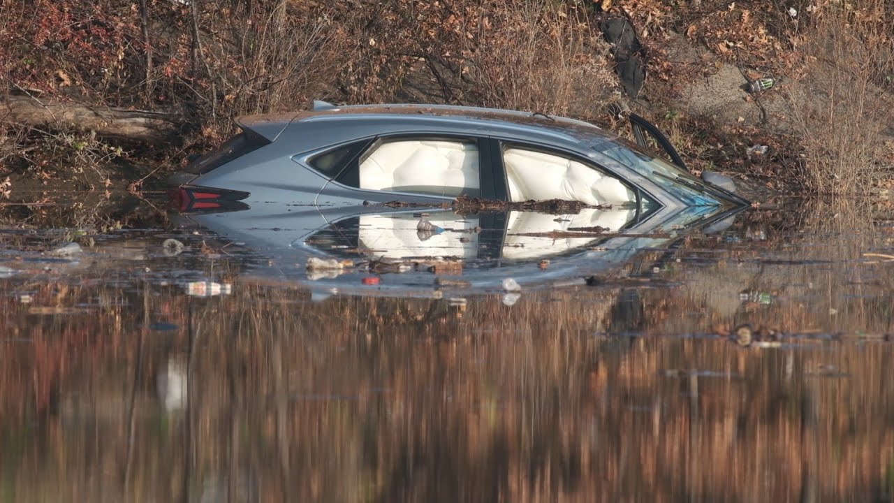 Crash Sends Car Into Passaic River Off Route 21 - Nutley, NJ