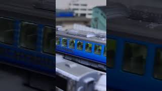 中編3 共走 JR東日本 HB-E300系 リゾートしらかみ 青池編成 & 橅編成  n scale JR EAST HB-E300 RESORT SHIRAKAMI ＃Shorts