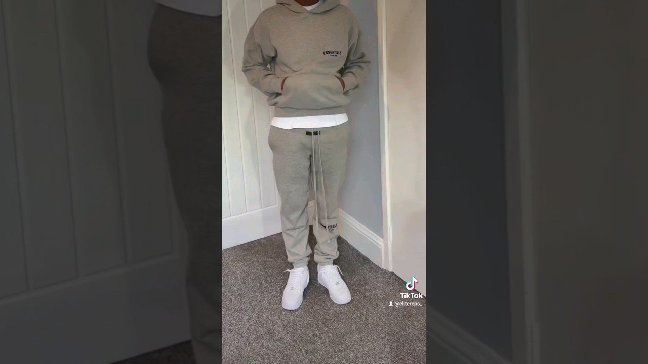 | Tuta Essentials Fear Of God Grigia