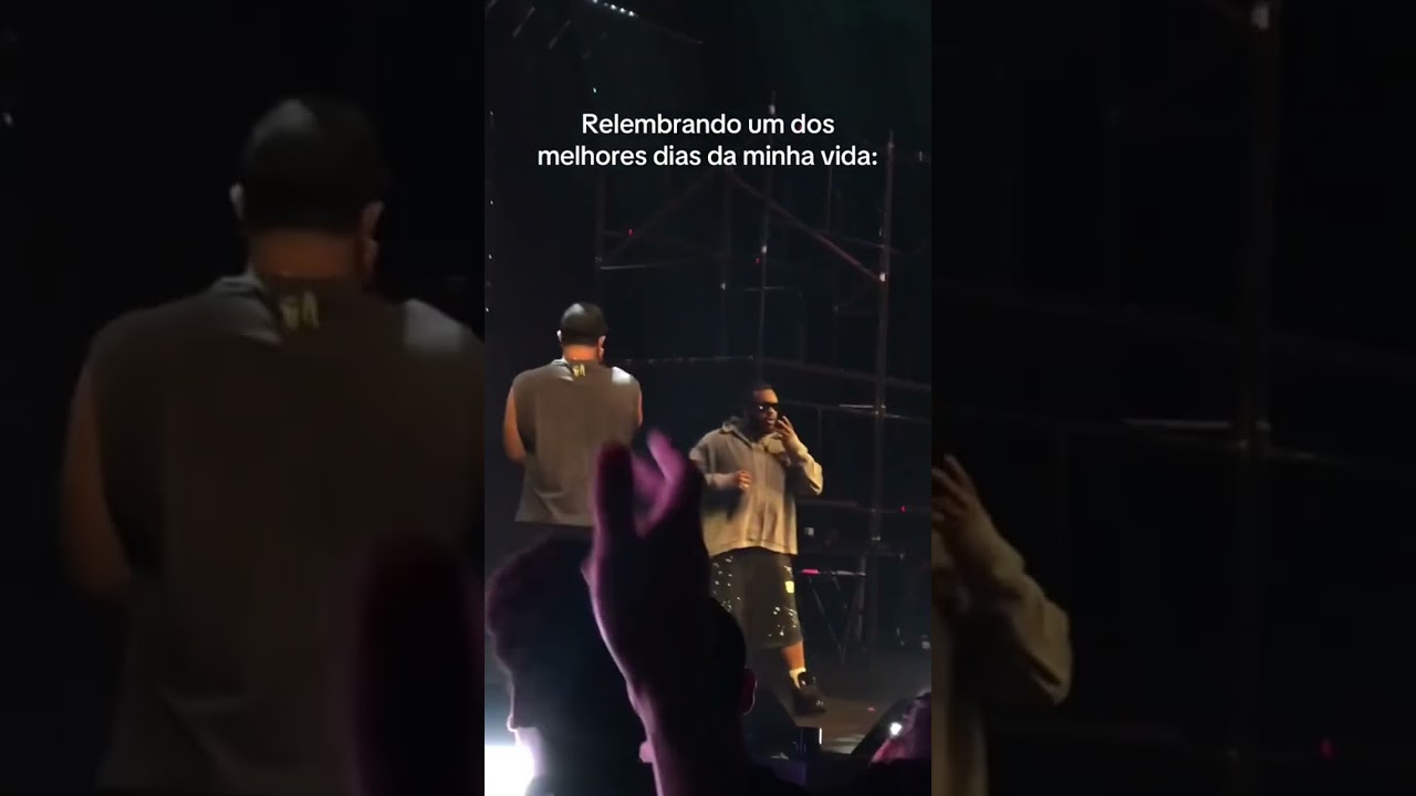 Eu e bk cantandk “250 por rota” na fundição lotada!