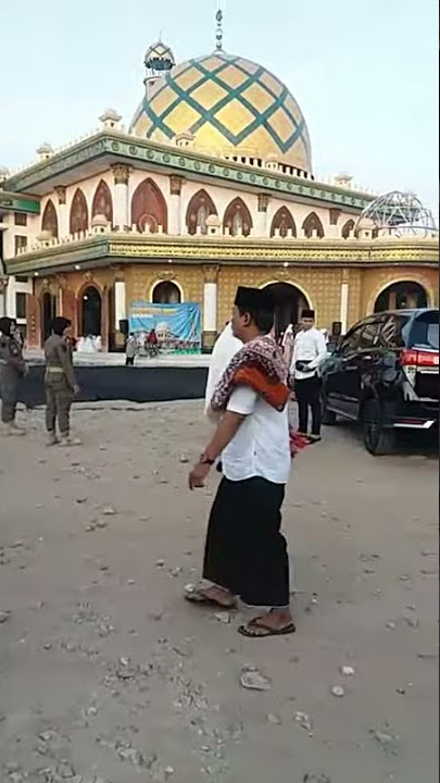 Liburan Idul Adha di Masjid Syaikhona Kholil Bangkalan