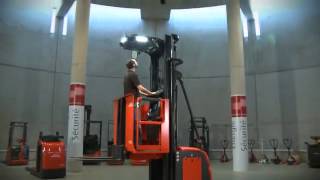 Linde Man Up Order Pickers V10 2800Mm V10 6350Mm Youtube