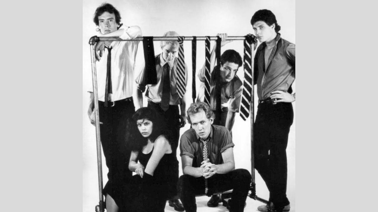 The Mundanes - Friday Night (I Want To Go To The Disco)