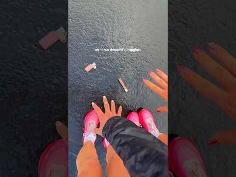 girly pop running core 💗 #runners #shoes #nike #vomeroplus