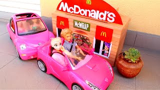 Barbie & Ken Pretend Play McDonalds Drive Thru | Food Toys for Kids