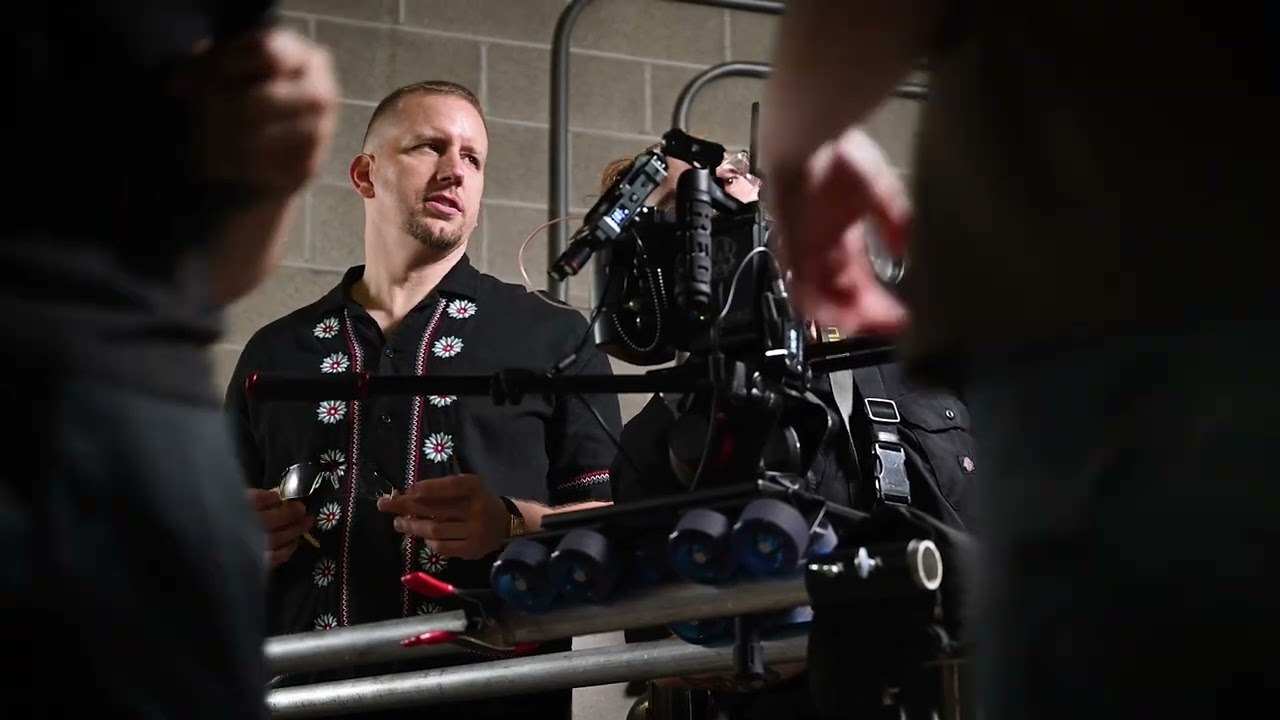 Alumnus Returns to do Commercial