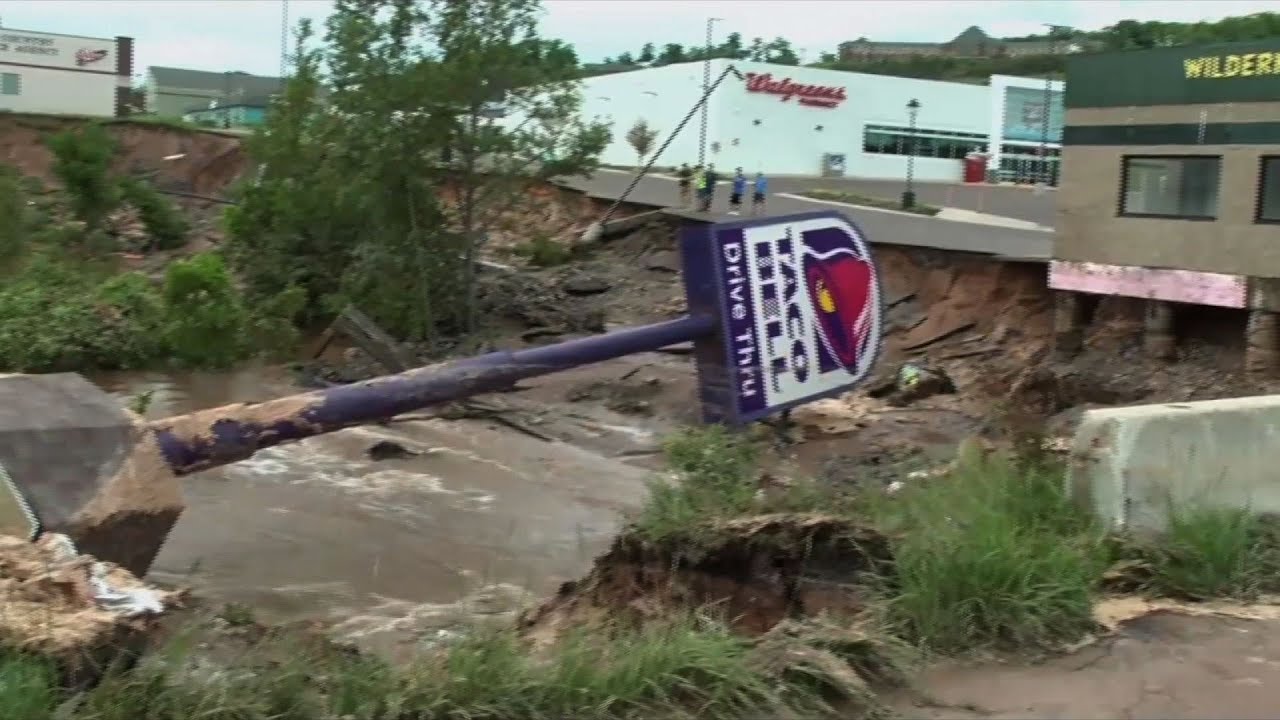 Floods Cause Heavy Damage In Upper Midwest - YouTube